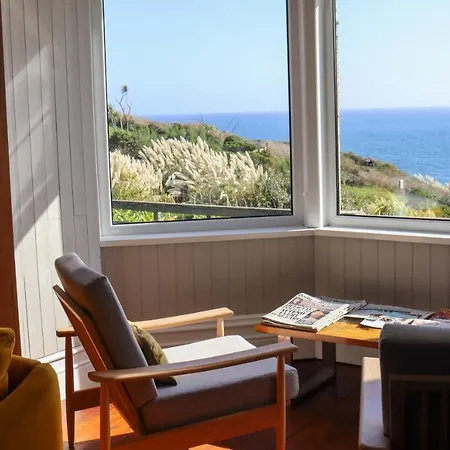 Housel Bay 4*