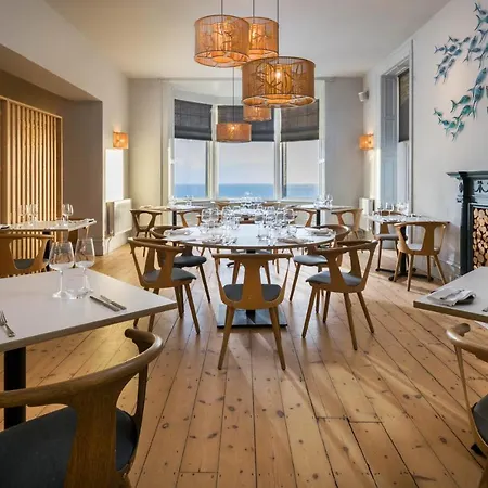 Otel Housel Bay 4*