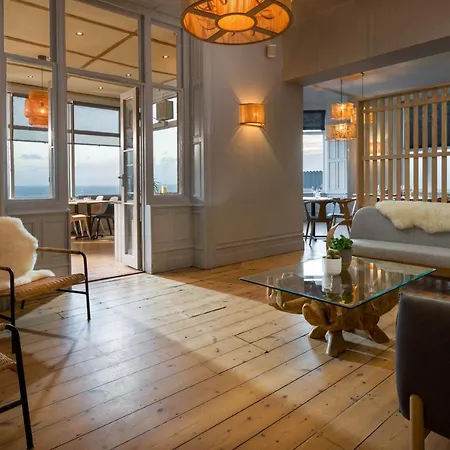 Otel Housel Bay 4*