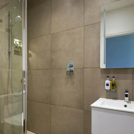 Housel Bay Otel 4*